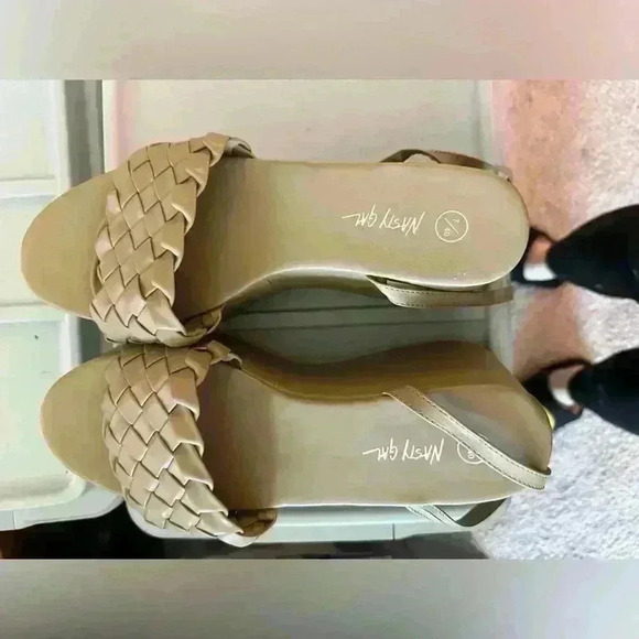 NASTY GAL NUDE WEDGE HEELS SIZE 7 - Picture 1 of 7